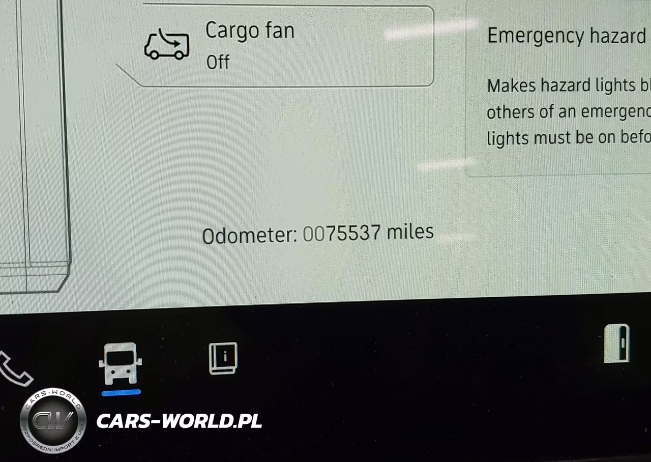 2023 Rivian Delivery 700 VIN:7FCEHEB71PN007472 - 16