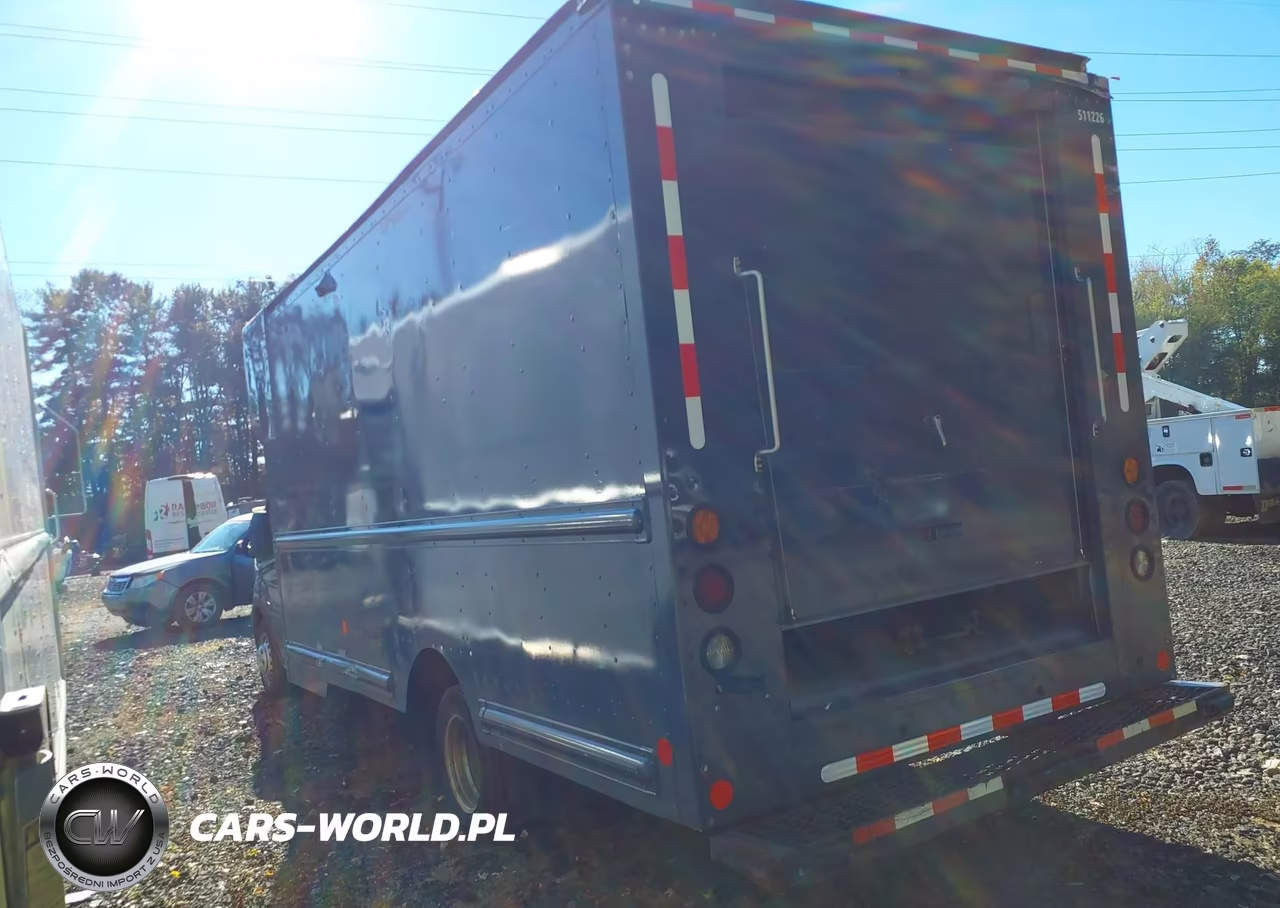 2021 Ford Transit-350 Cutaway VIN:1FDDF6P87MKA82720 - 17