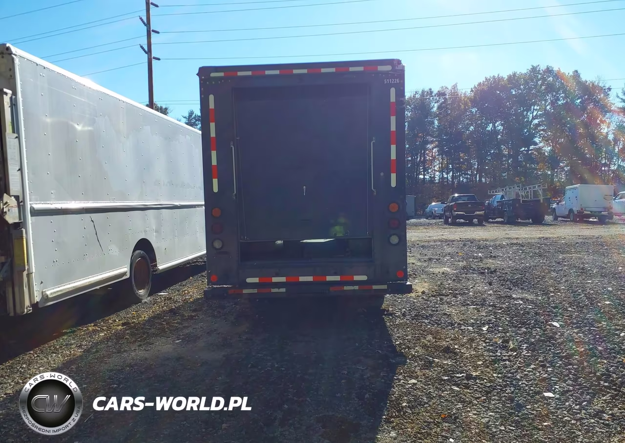 2021 Ford Transit-350 Cutaway VIN:1FDDF6P87MKA82720 - 18