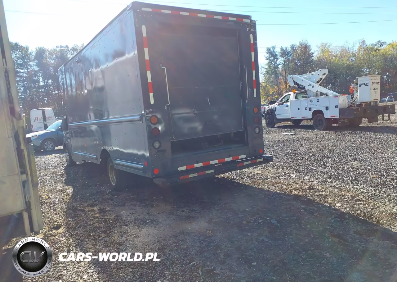 2021 Ford Transit-350 Cutaway VIN:1FDDF6P87MKA82720 - 3