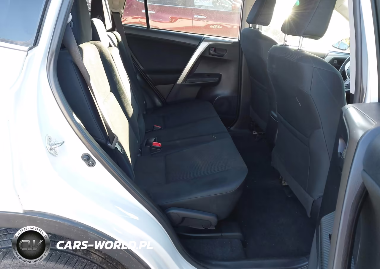 2015 Toyota Rav4 Le VIN:2T3BFREV7FW321117 - 8