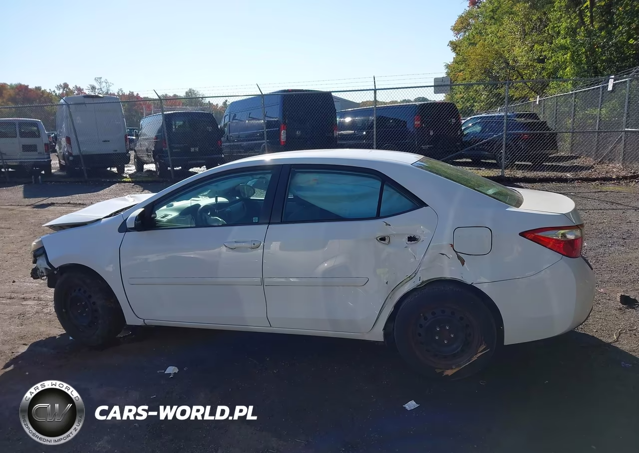 2016 Toyota Corolla Le VIN:2T1BURHE4GC672287 - 14