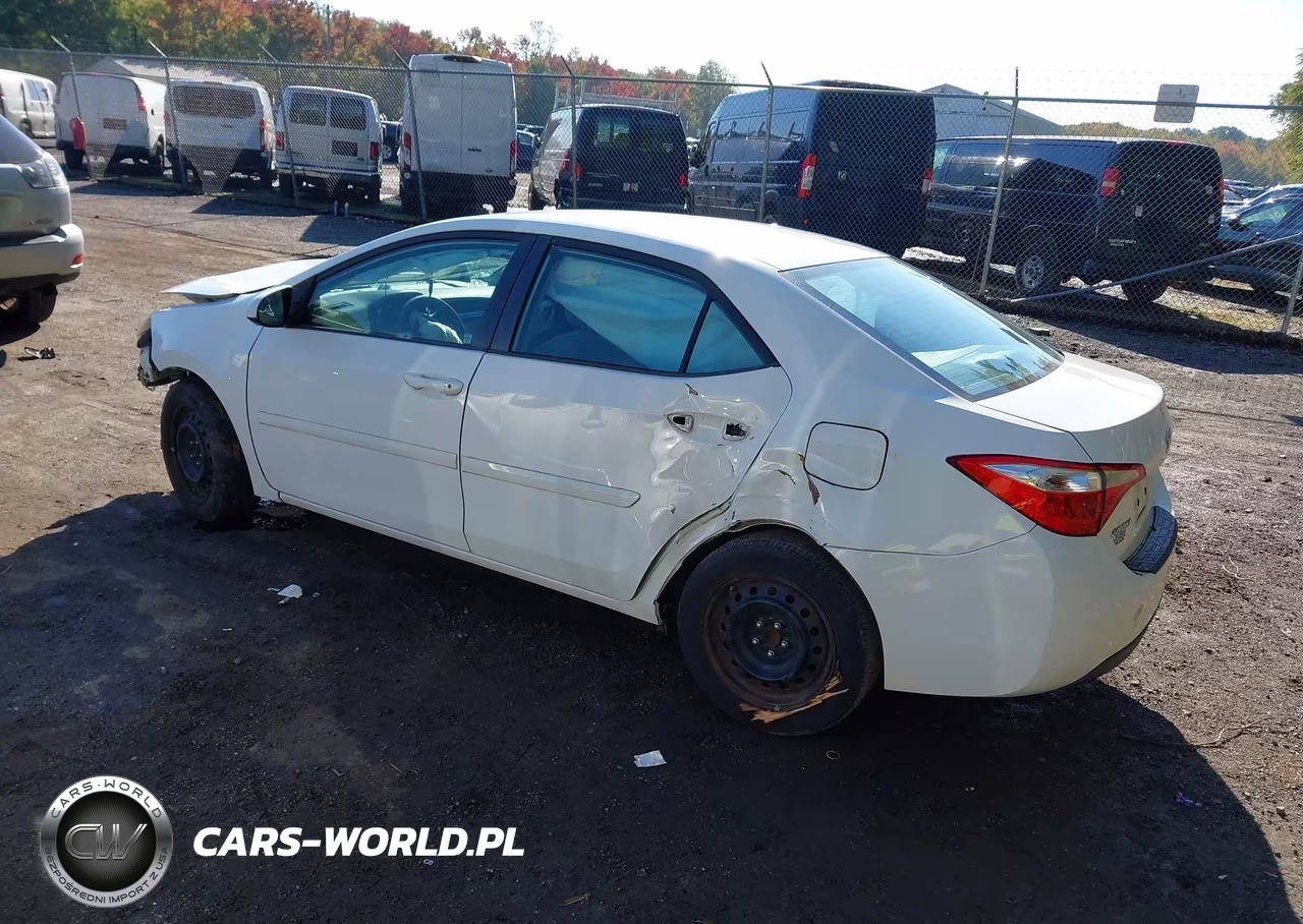 2016 Toyota Corolla Le VIN:2T1BURHE4GC672287 - 3