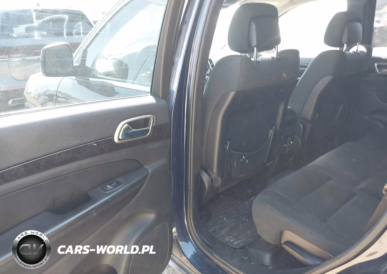 2012 Jeep Grand Cherokee Laredo VIN:1C4RJFAG9CC170847 - 8