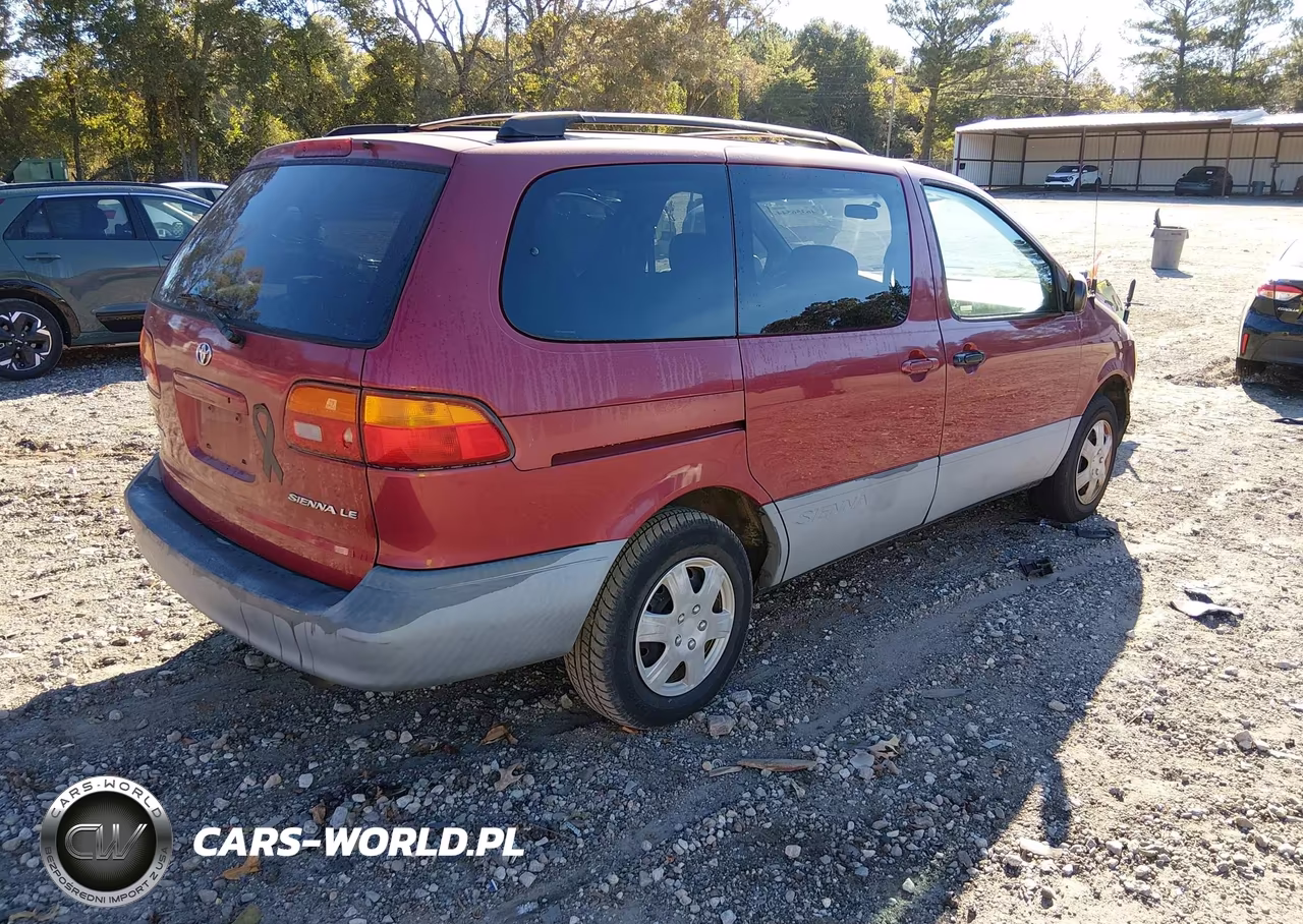 1999 Toyota Sienna Le VIN:4T3ZF13C4XU148689 - 4