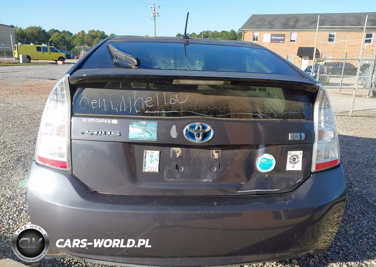 2011 Toyota Prius Two VIN:JTDKN3DU3B5332769 - 6