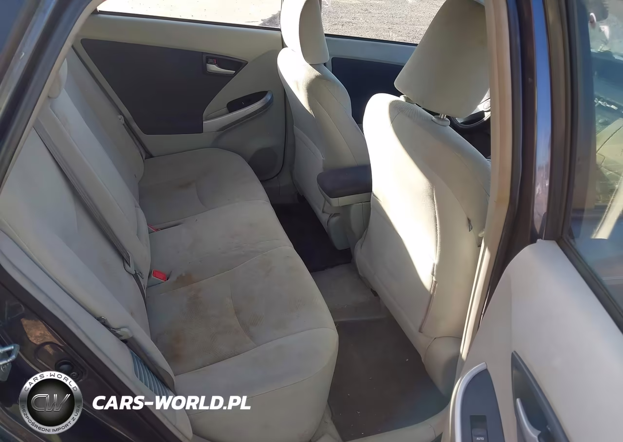 2011 Toyota Prius Two VIN:JTDKN3DU3B5332769 - 8