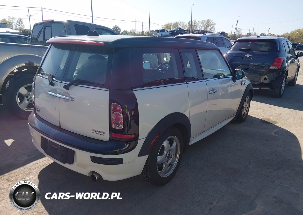 2011 Mini Cooper Clubman VIN:WMWZF3C57BT188402 - 4