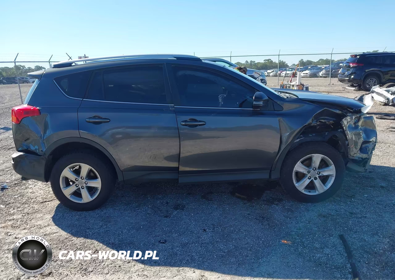 2013 Toyota Rav4 Xle VIN:JTMWFREV0DD012116 - 13