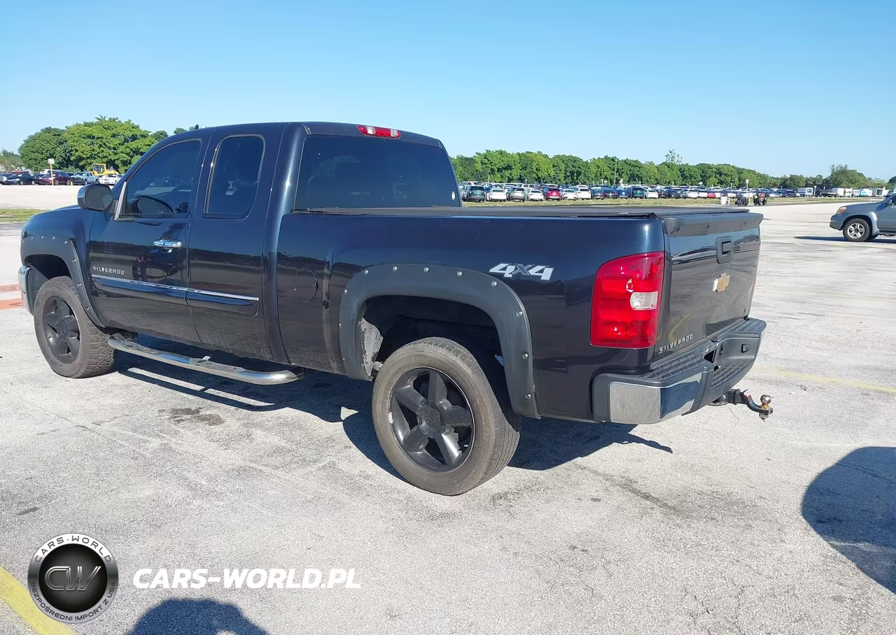 2013 Chevrolet Silverado 1500 Lt VIN:1GCRKSE73DZ208104 - 3