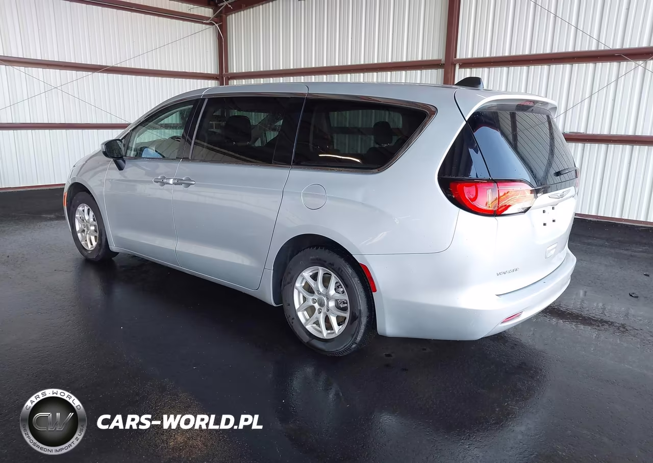 2022 Chrysler Voyager Lx VIN:2C4RC1CG7NR141531 - 3