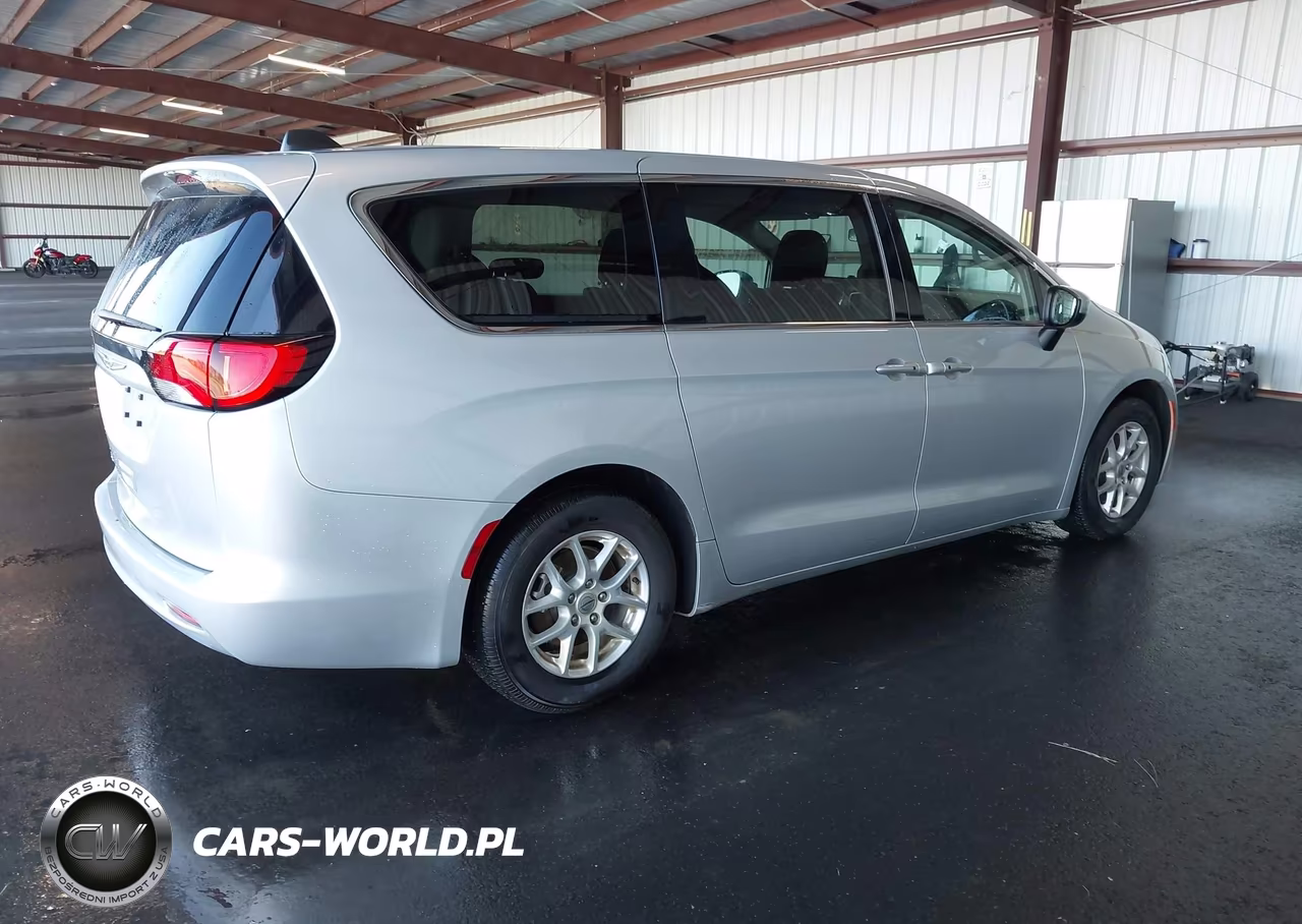 2022 Chrysler Voyager Lx VIN:2C4RC1CG7NR141531 - 4