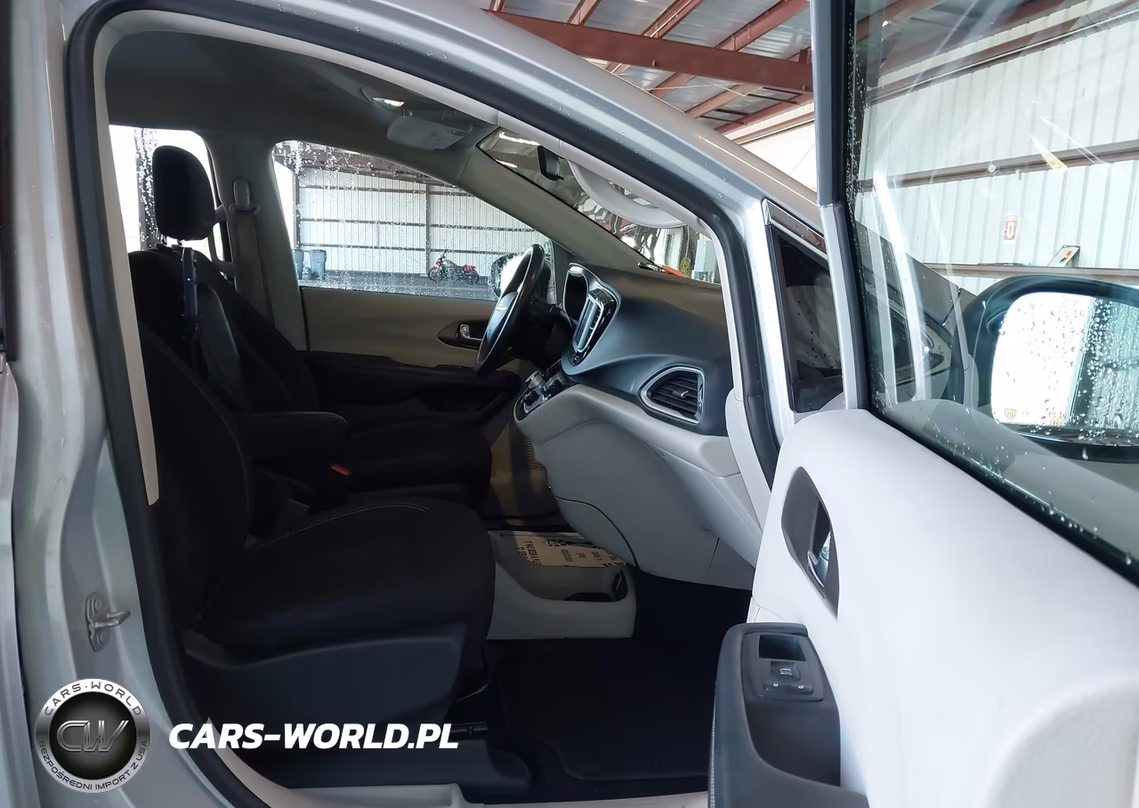2022 Chrysler Voyager Lx VIN:2C4RC1CG7NR141531 - 5