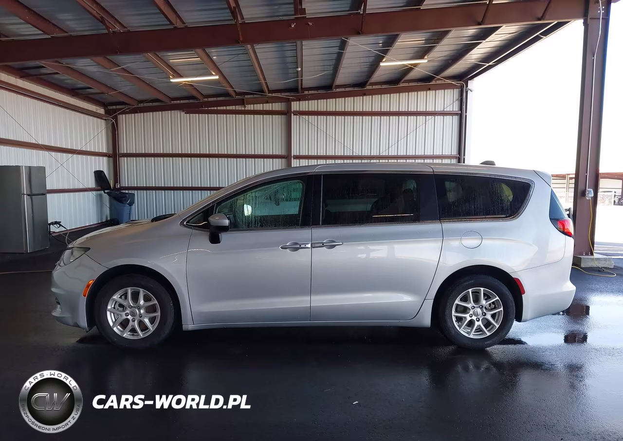 2022 Chrysler Voyager Lx VIN:2C4RC1CGXNR141569 - 19