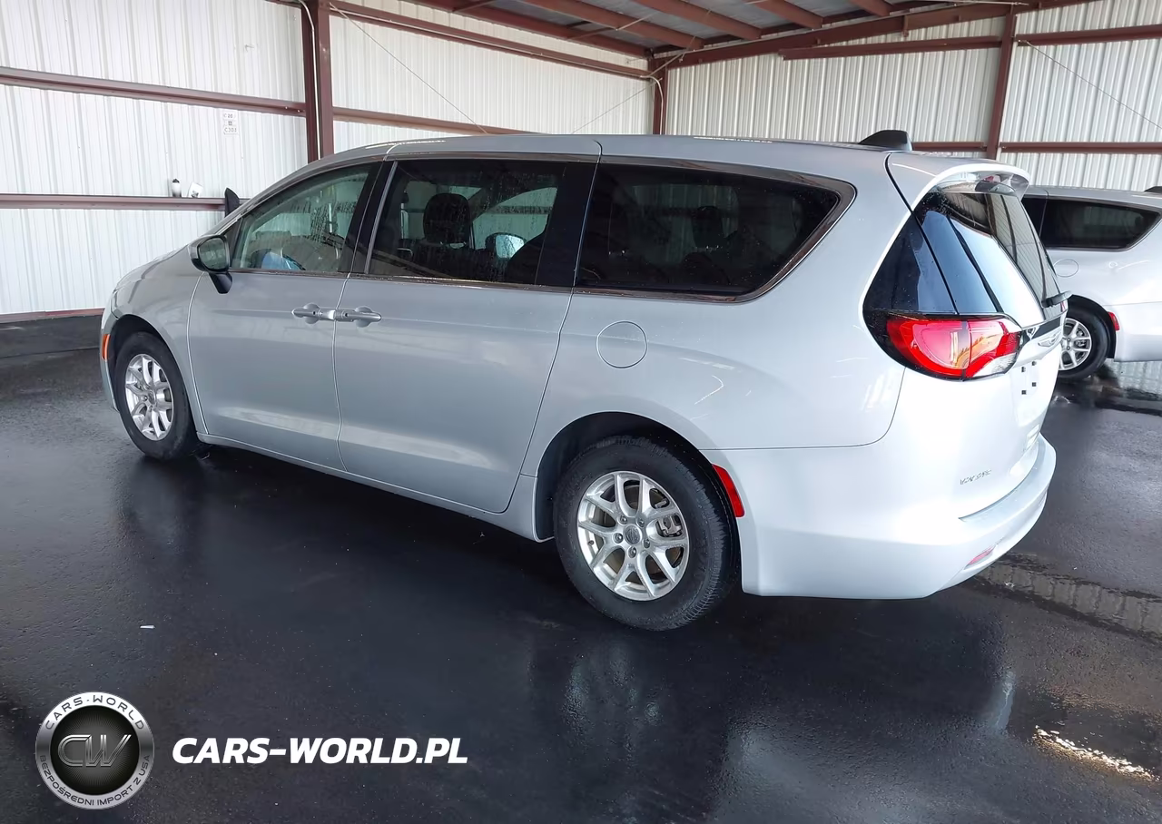 2022 Chrysler Voyager Lx VIN:2C4RC1CGXNR141569 - 3