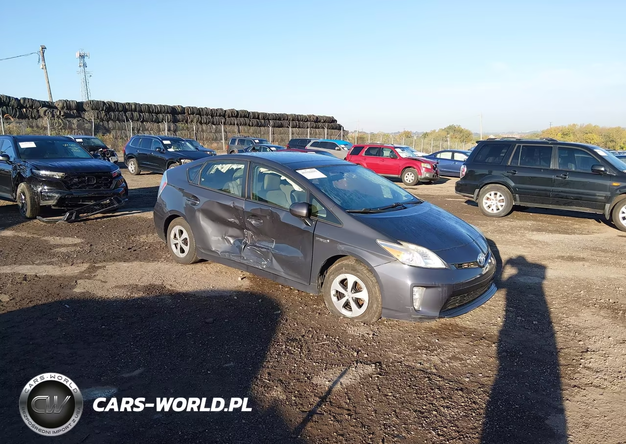 2015 Toyota Prius Three