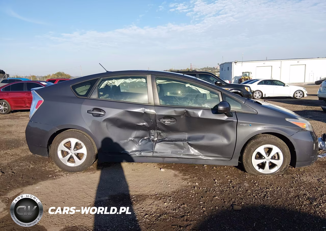 2015 Toyota Prius Three VIN:JTDKN3DU6F0454254 - 6