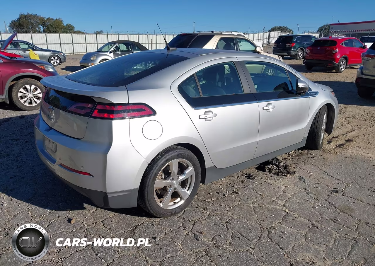 2013 Chevrolet Volt VIN:1G1RD6E48DU104205 - 4