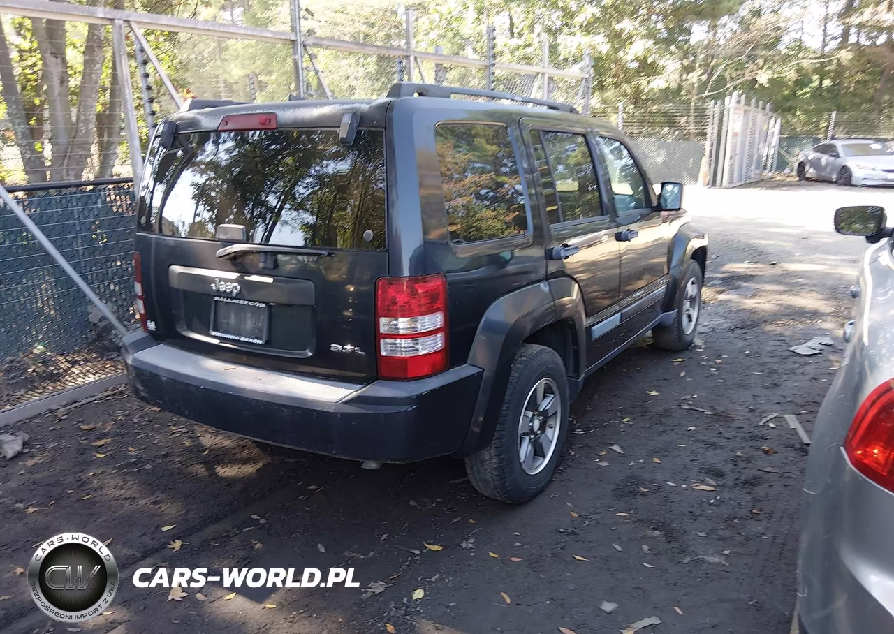 2008 Jeep Liberty Sport VIN:1J8GP28K78W177223 - 4
