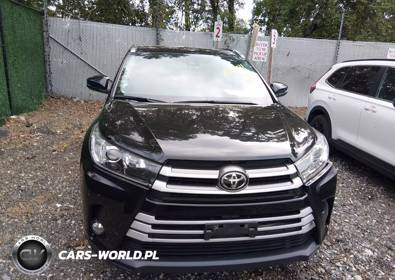 2019 Toyota Highlander Xle VIN:5TDJZRFH7KS621716 - 12