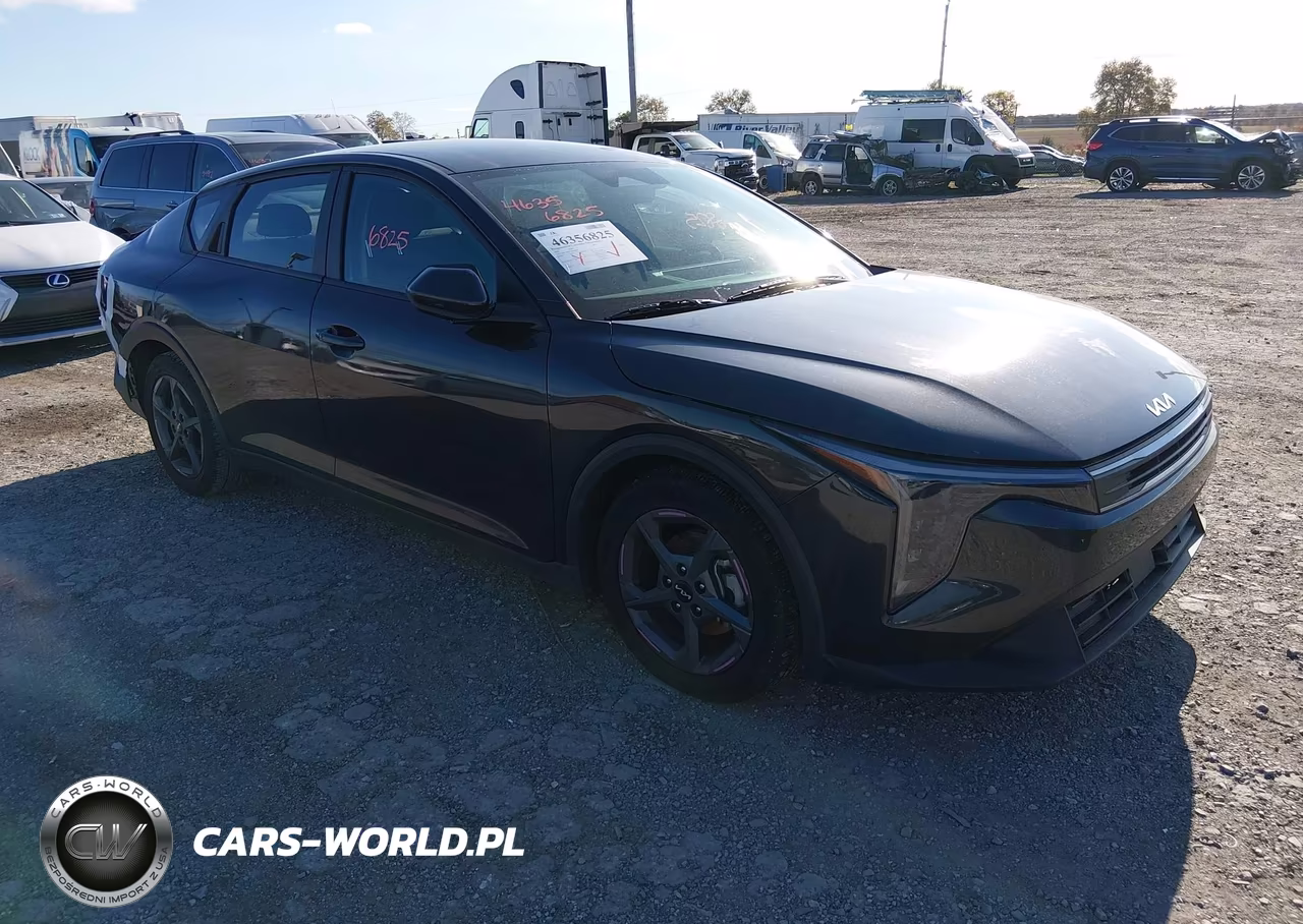 2025 Kia K4 Lxs