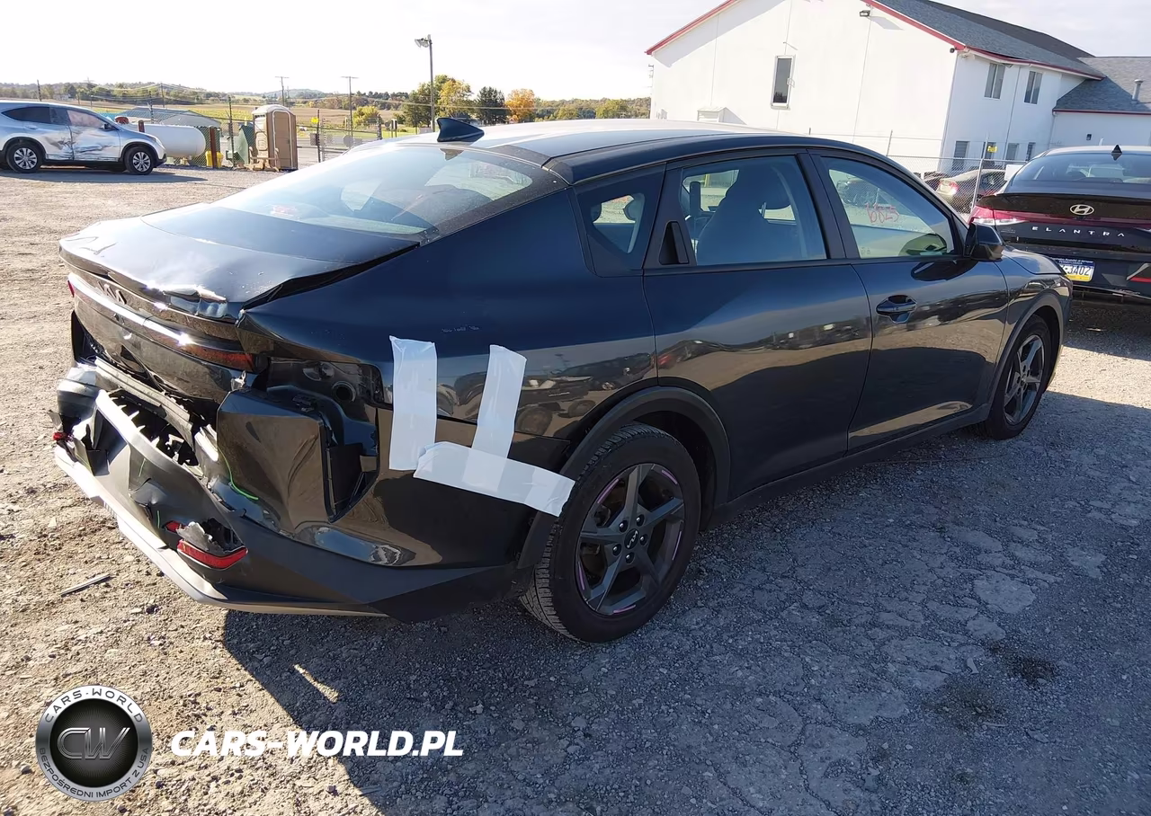 2025 Kia K4 Lxs VIN:3KPFT4DE7SE059040 - 4