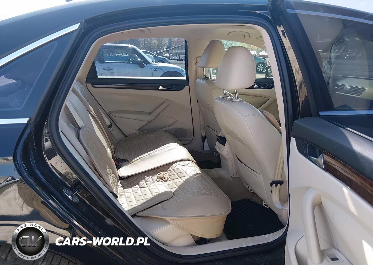 2012 Volkswagen Passat 2.0L Tdi Sel Premium VIN:1VWCN7A36CC055620 - 8