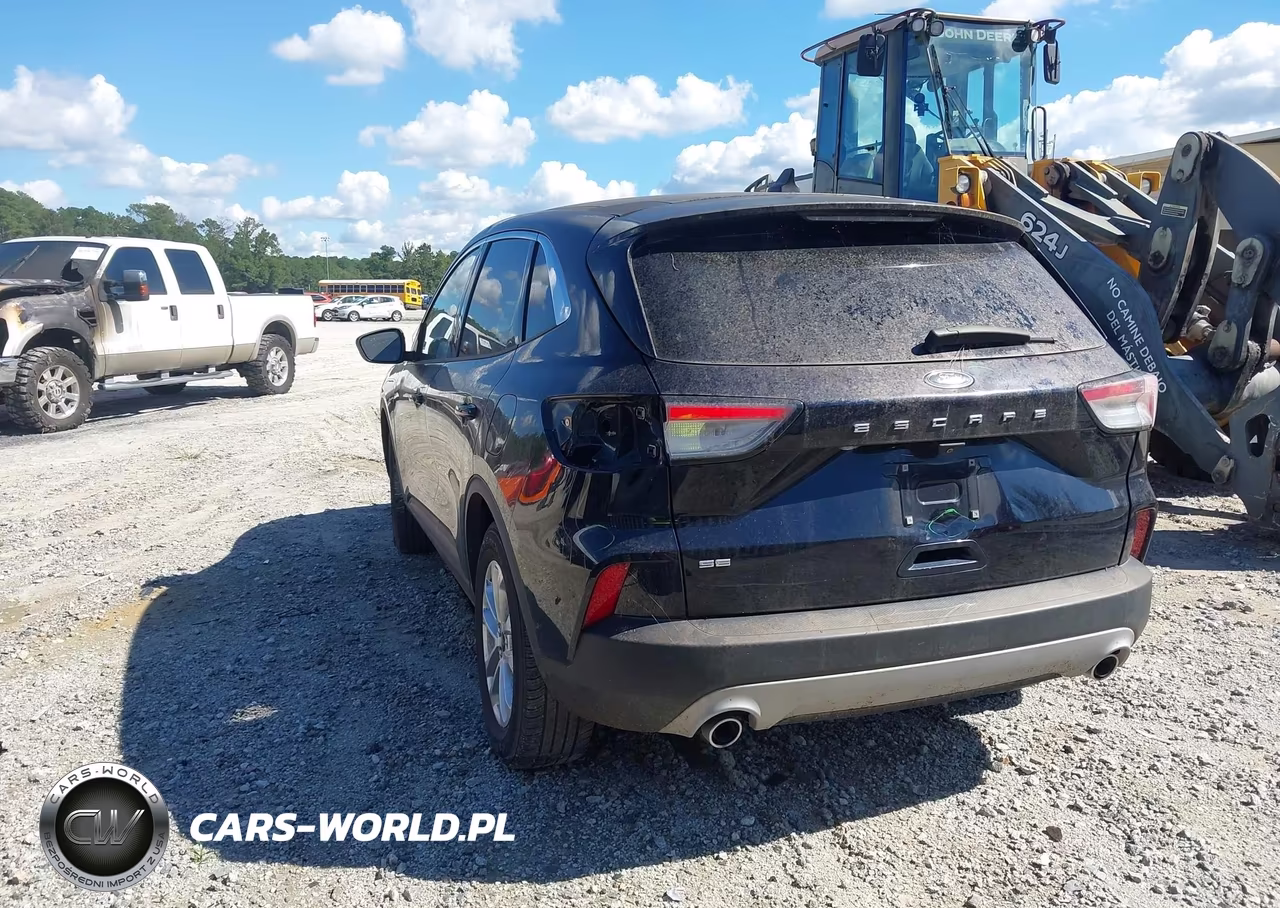2021 Ford Escape Se VIN:1FMCU0G69MUB01530 - 3