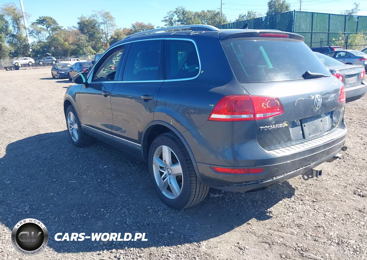 2013 Volkswagen Touareg Vr6 Lux VIN:WVGEF9BP5DD001562 - 3