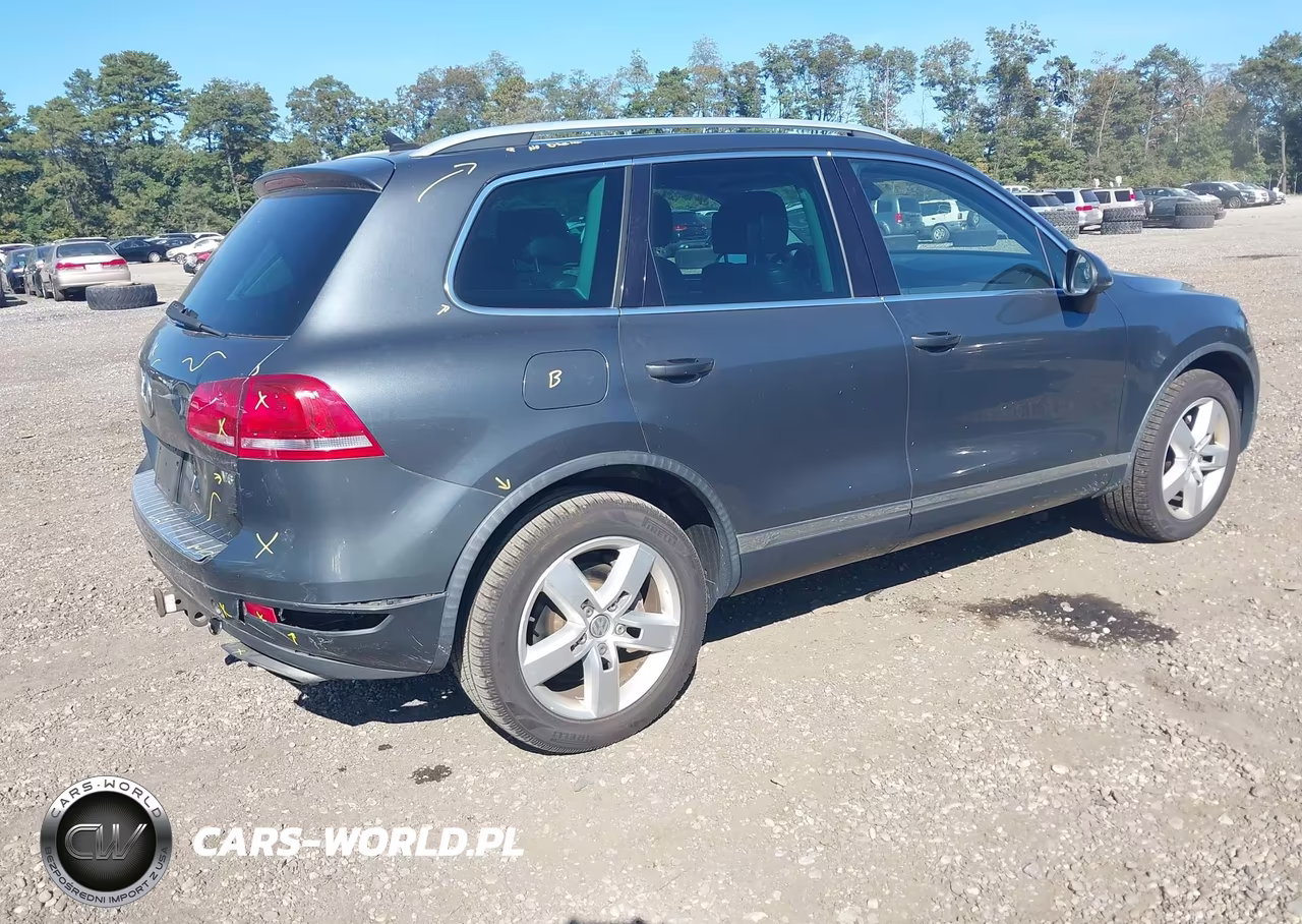 2013 Volkswagen Touareg Vr6 Lux VIN:WVGEF9BP5DD001562 - 4