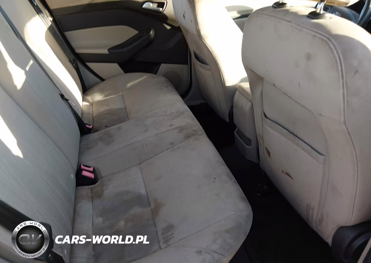 2016 Ford Focus Se VIN:1FADP3F29GL266641 - 8