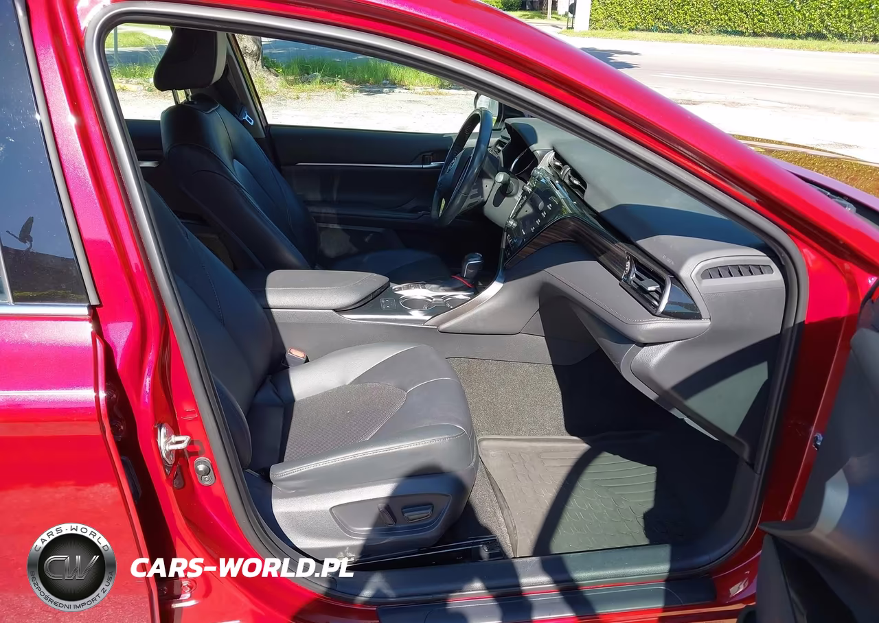 2020 Toyota Camry Hybrid Xle VIN:4T1F31AK0LU543445 - 5