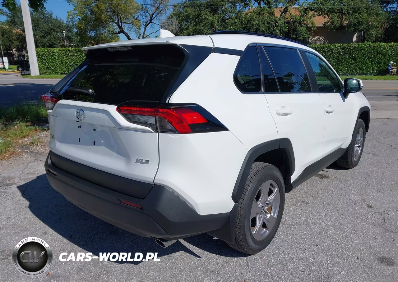 2025 Toyota Rav4 Xle VIN:2T3W1RFV9SC336180 - 4