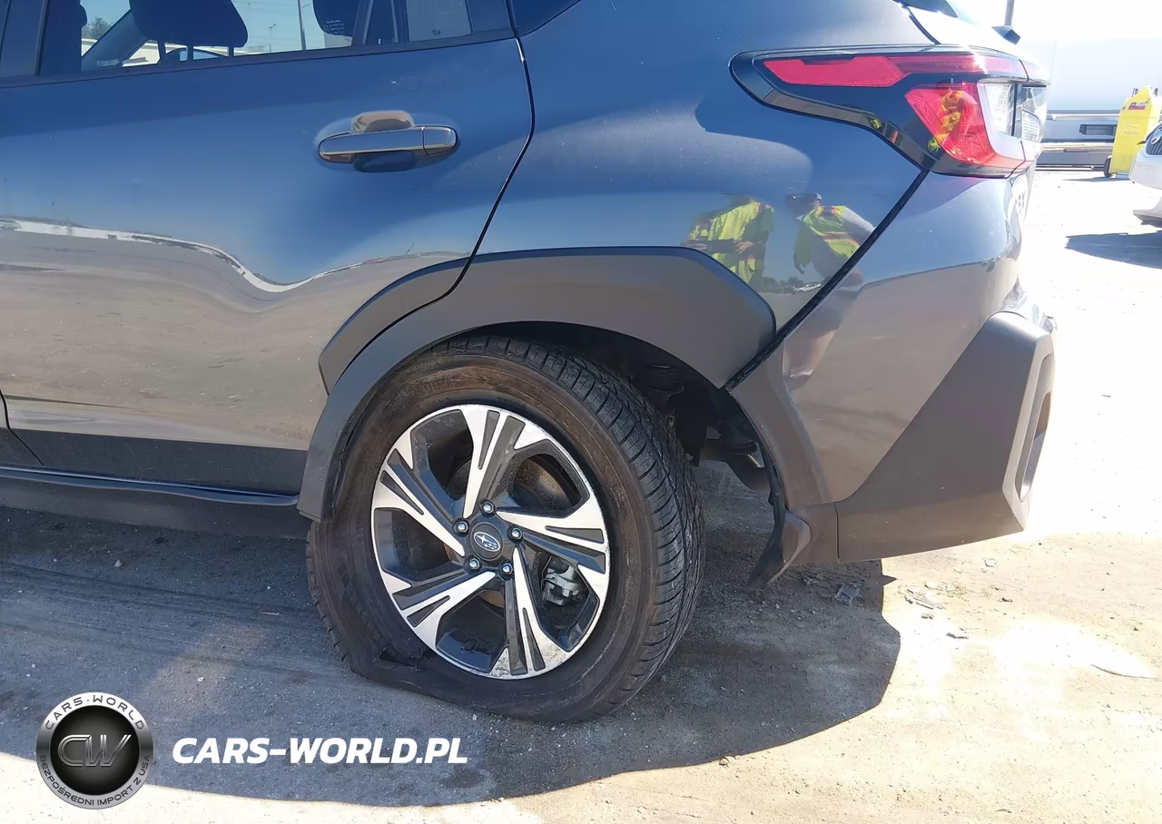2024 Subaru Crosstrek Premium VIN:JF2GUADC8RH206518 - 6