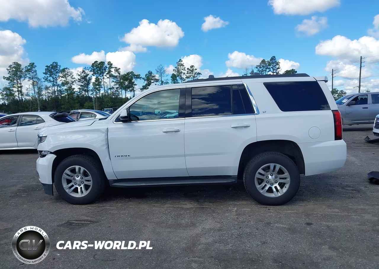 2019 Chevrolet Tahoe Lt VIN:1GNSCBKCXKR128965 - 14