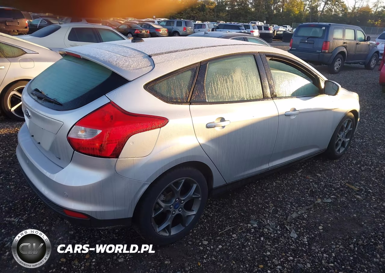 2013 Ford Focus Se VIN:1FADP3K2XDL330185 - 4
