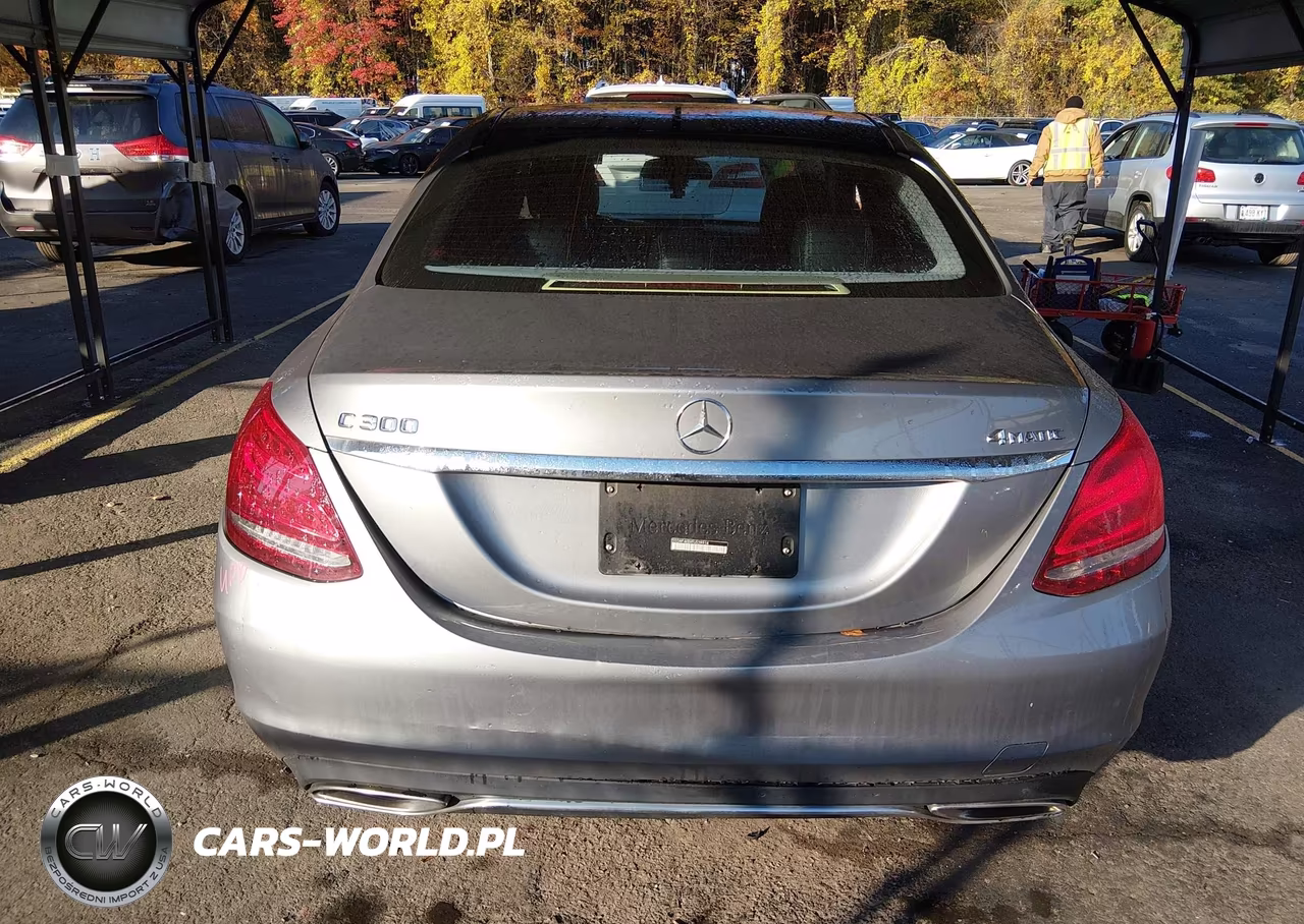 2015 Mercedes-Benz C 300 4Matic VIN:55SWF4KBXFU039914 - 16