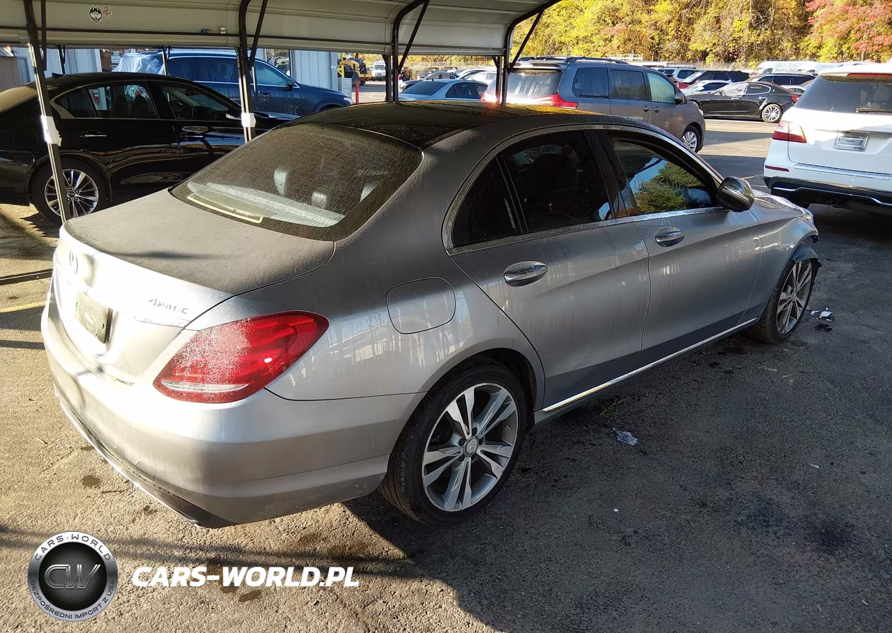 2015 Mercedes-Benz C 300 4Matic VIN:55SWF4KBXFU039914 - 4