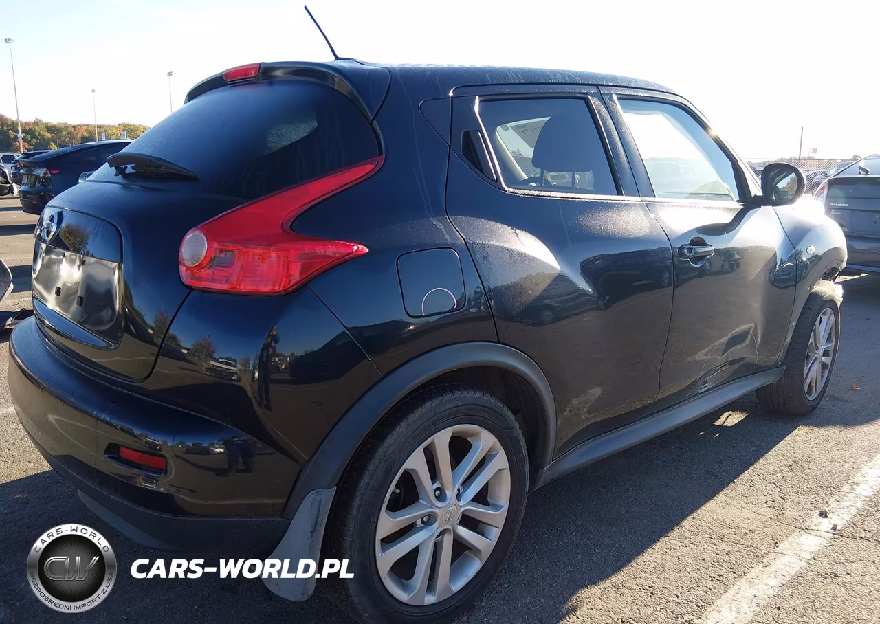 2011 Nissan Juke Sl VIN:JN8AF5MVXBT023698 - 4