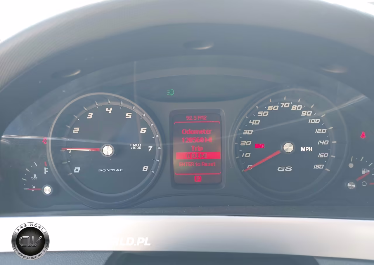 2009 Pontiac G8 VIN:6G2ER57709L240163 - 7