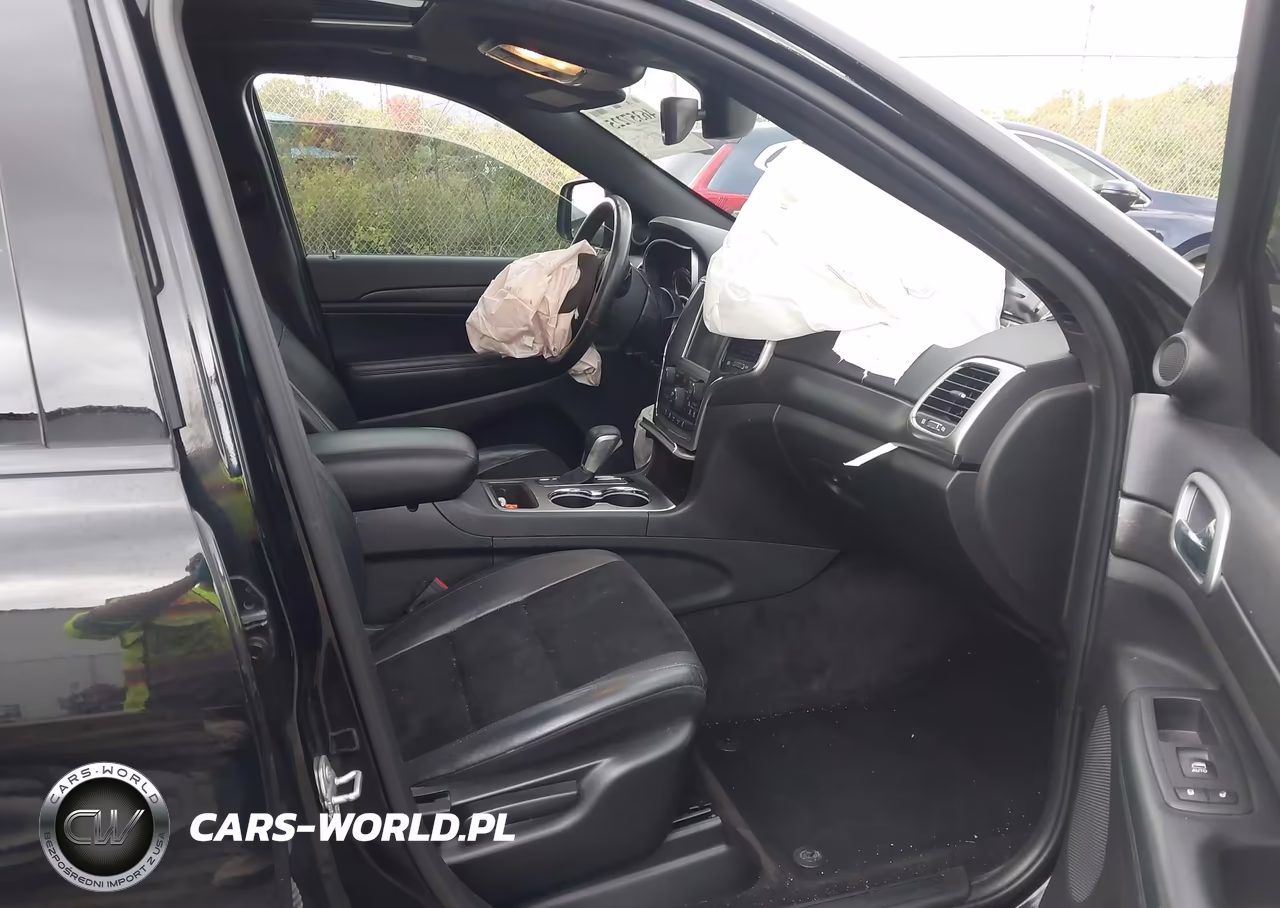 2018 Jeep Grand Cherokee Altitude 4X4 VIN:1C4RJFAG1JC229189 - 5