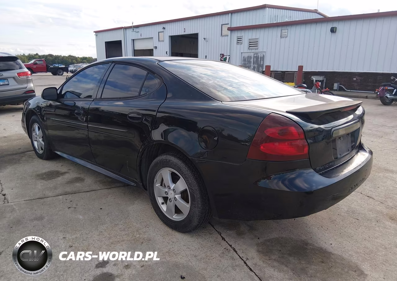 2007 Pontiac Grand Prix VIN:2G2WP552471125809 - 3
