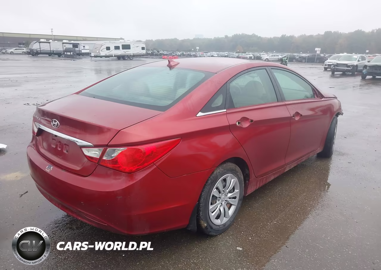 2012 Hyundai Sonata Gls VIN:5NPEB4AC5CH346469 - 4