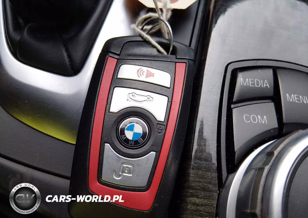 2017 BMW 330I xDrive VIN:WBA8D9G31HNU62137 - 11