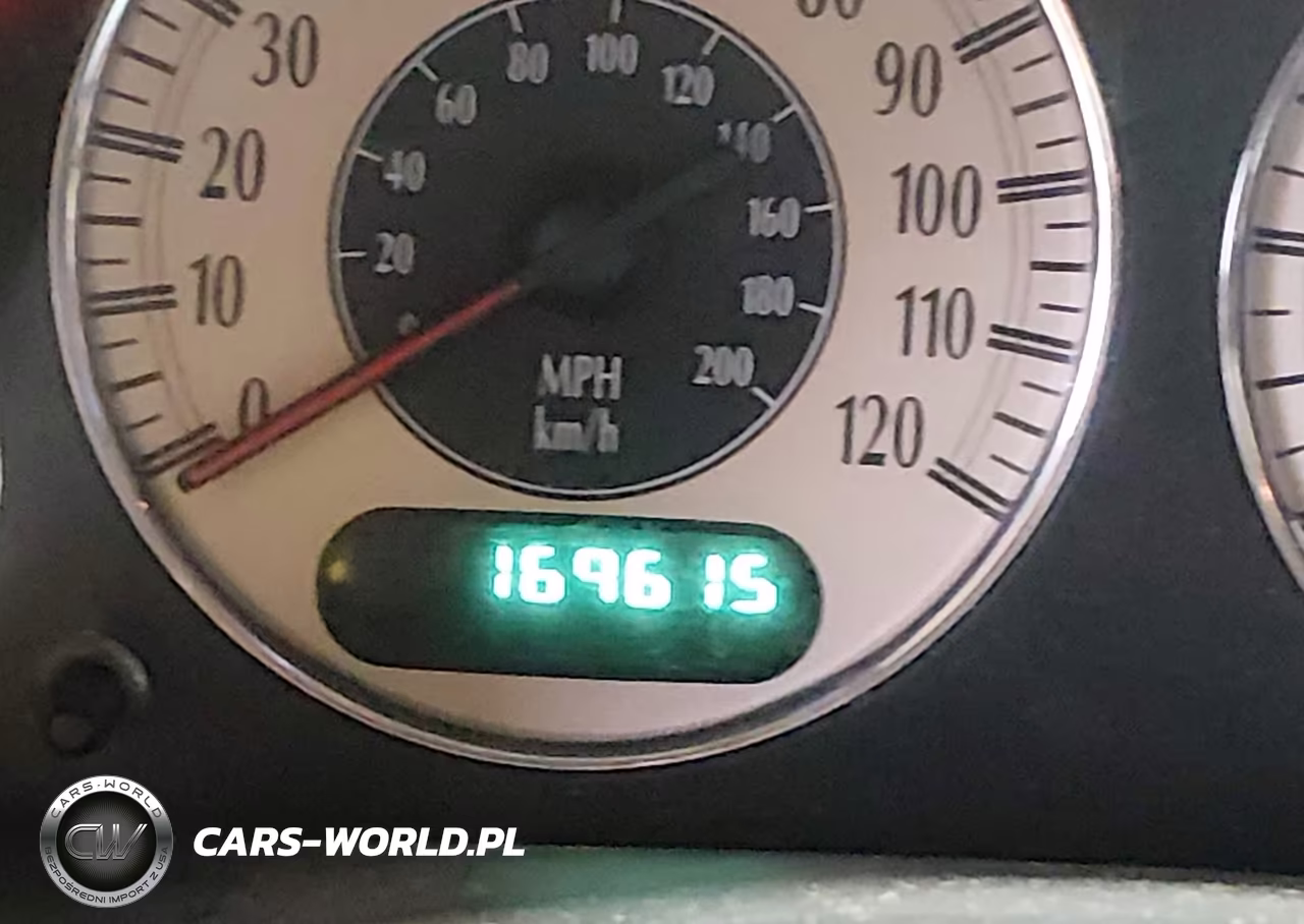 2001 Chrysler Town & Country Limited VIN:2C8GP64L91R386893 - 16
