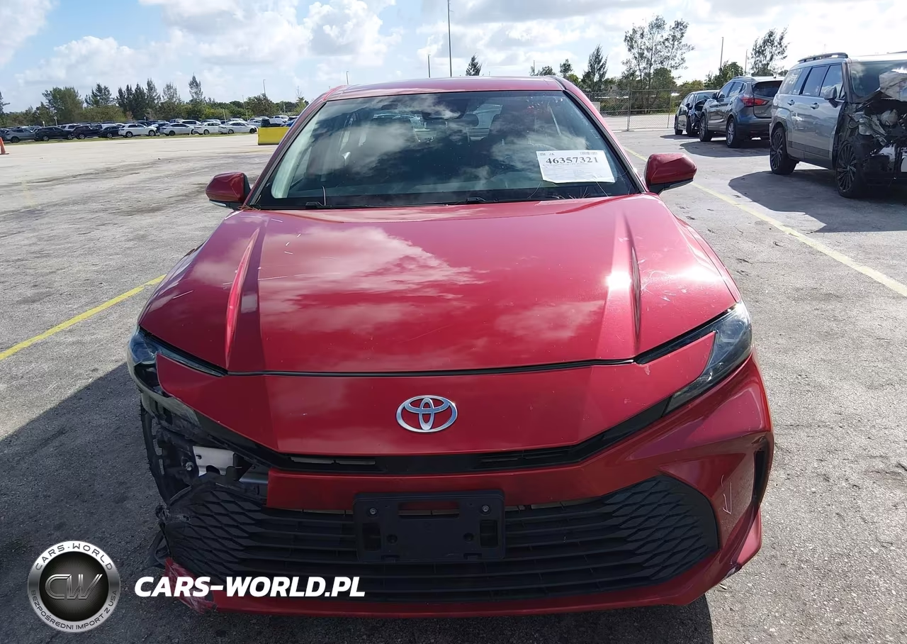2025 Toyota Camry Le VIN:4T1DAACK2SU000283 - 12