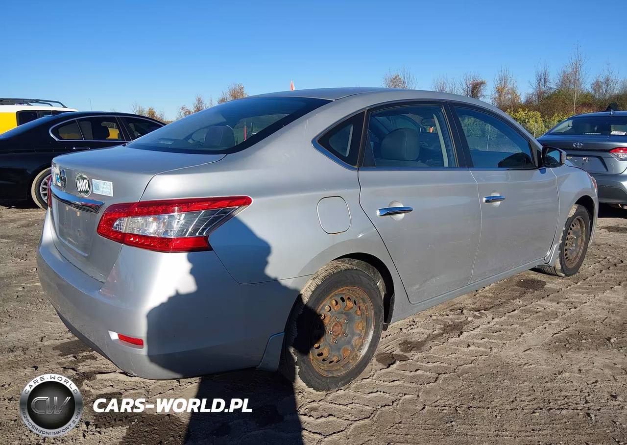 2015 Nissan Sentra S VIN:3N1AB7AP4FY300144 - 4