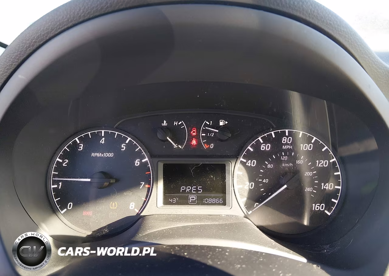 2015 Nissan Sentra S VIN:3N1AB7AP4FY300144 - 7