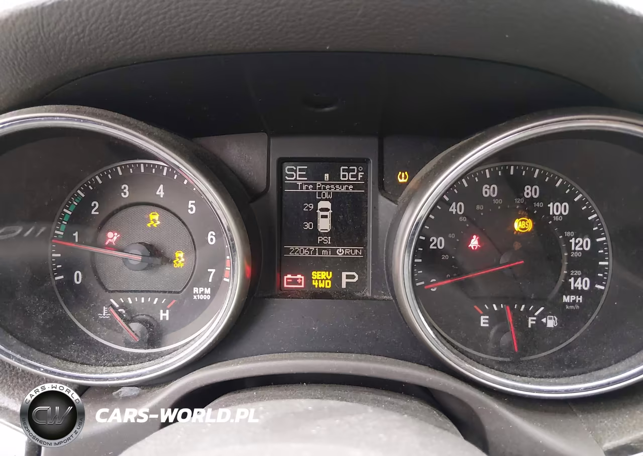 2012 Jeep Grand Cherokee Laredo VIN:1C4RJFAG1CC139916 - 7