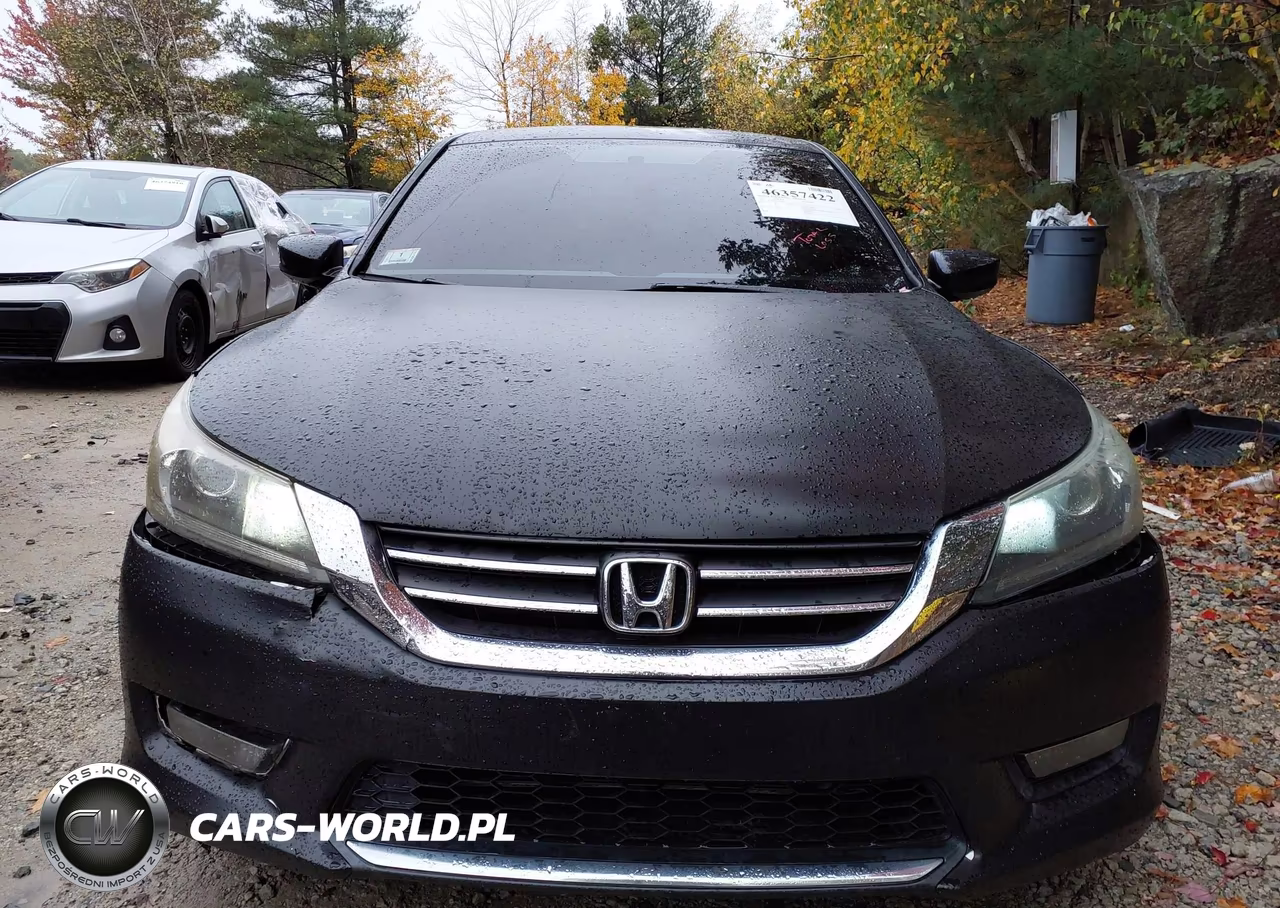 2015 Honda Accord Sport VIN:1HGCR2F55FA039401 - 12